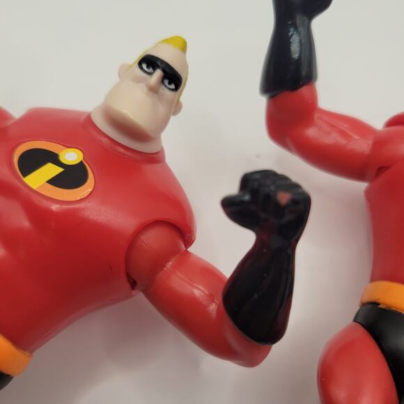 McDonald’s Toys - Disney’s Incredibles Toy Lot of 3 flash & Mr Incredible 2004 - Picture 5 of 5